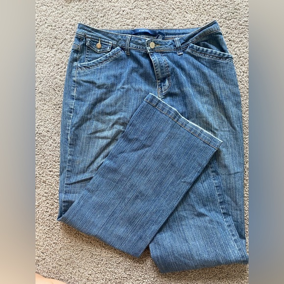 Bill Blass | vintage straight leg jeans stretch women’s size 12 denim dad jeans - Picture 8 of 14